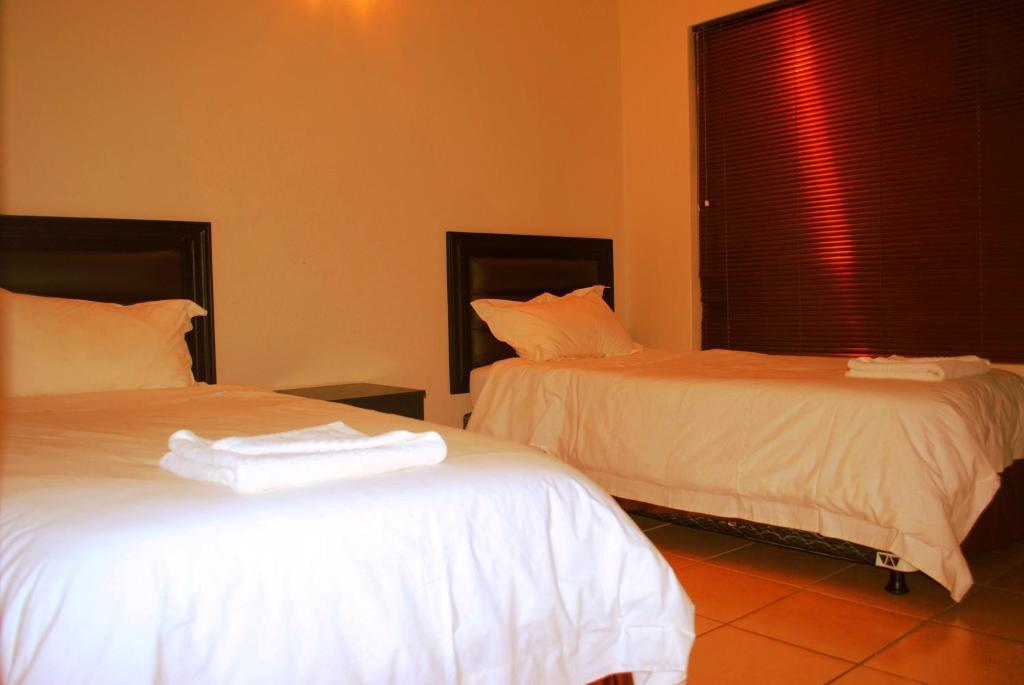 Palm Valley Inn And Day Spa Hartbeespoort Dış mekan fotoğraf