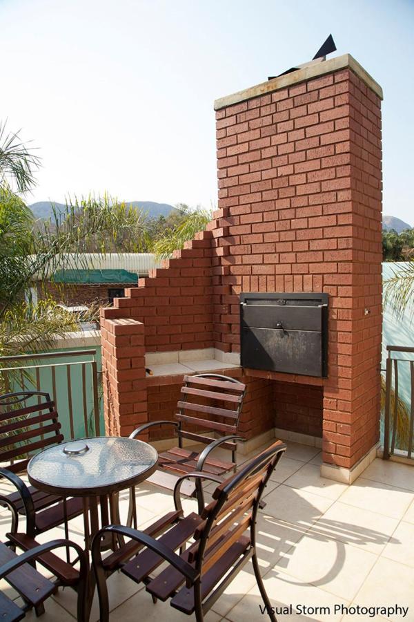 Palm Valley Inn And Day Spa Hartbeespoort Dış mekan fotoğraf