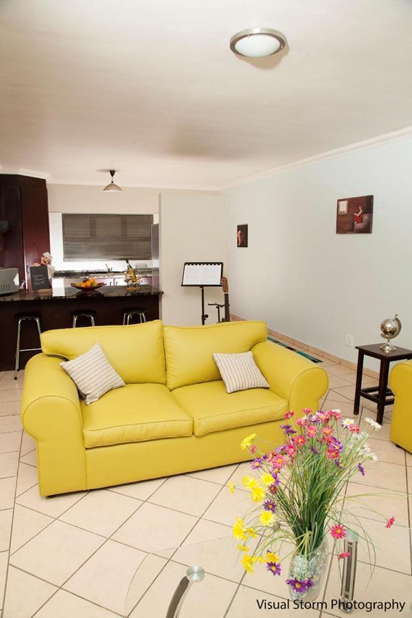 Palm Valley Inn And Day Spa Hartbeespoort Dış mekan fotoğraf
