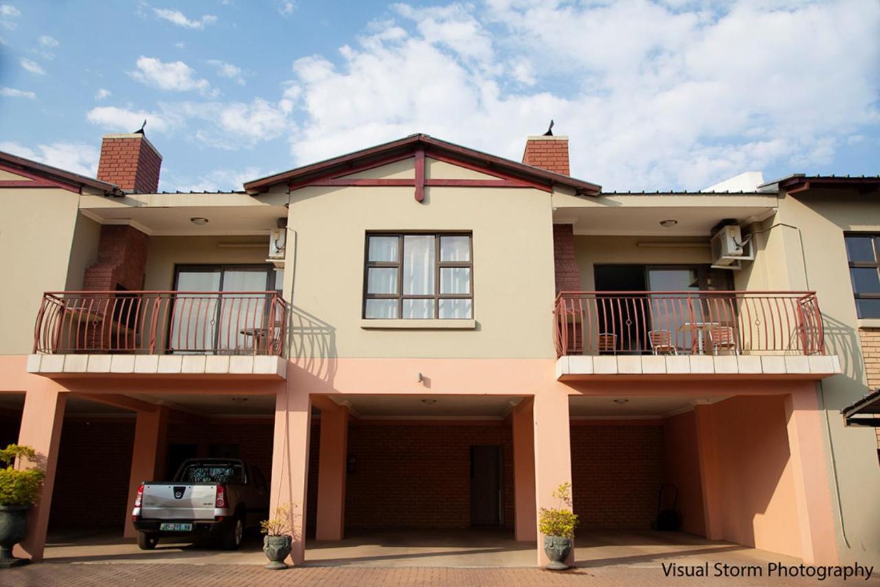 Palm Valley Inn And Day Spa Hartbeespoort Dış mekan fotoğraf