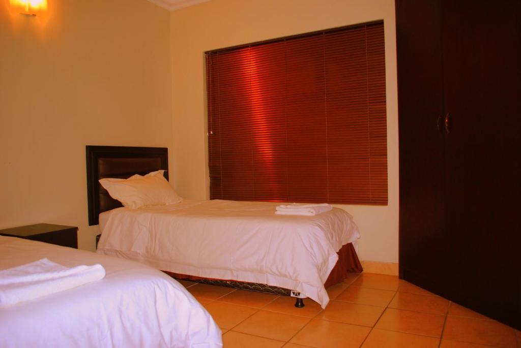 Palm Valley Inn And Day Spa Hartbeespoort Dış mekan fotoğraf