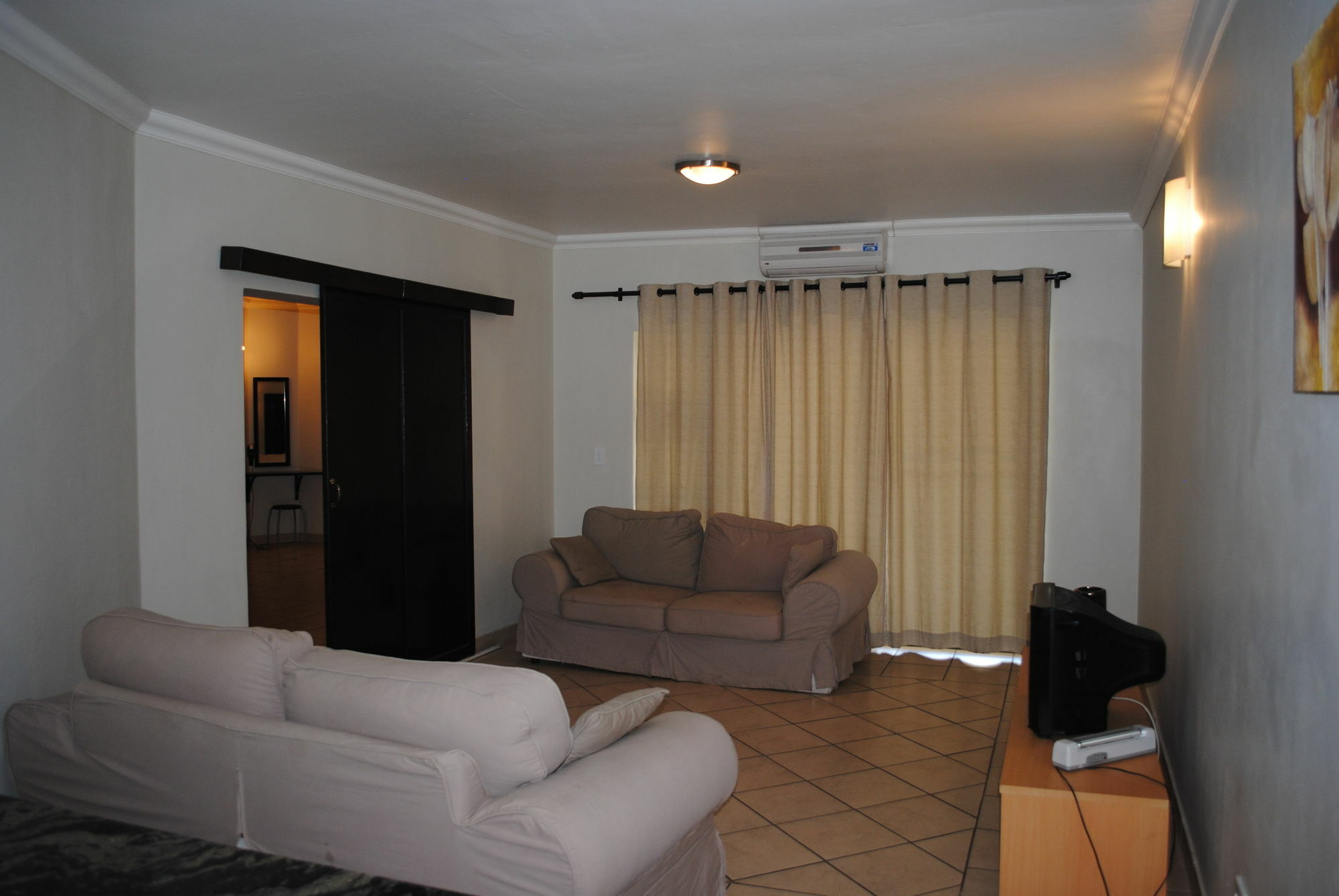 Palm Valley Inn And Day Spa Hartbeespoort Dış mekan fotoğraf