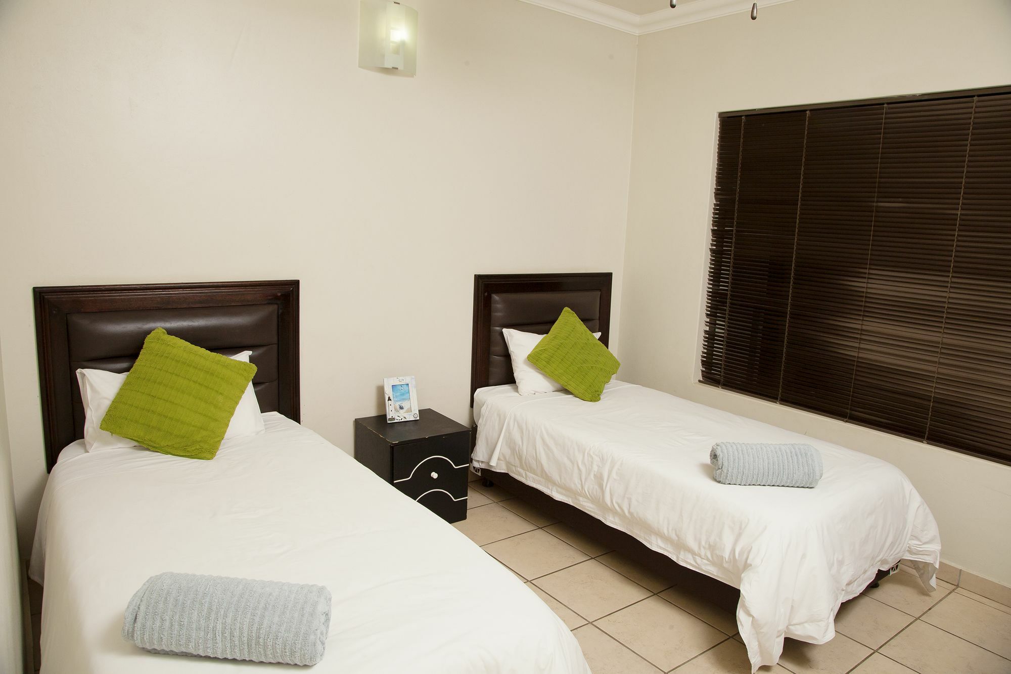 Palm Valley Inn And Day Spa Hartbeespoort Dış mekan fotoğraf